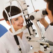Refracción ocular: qué es y cómo medirla