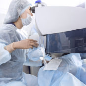 Operación lente intraocular: en qué consiste y cuándo se realiza